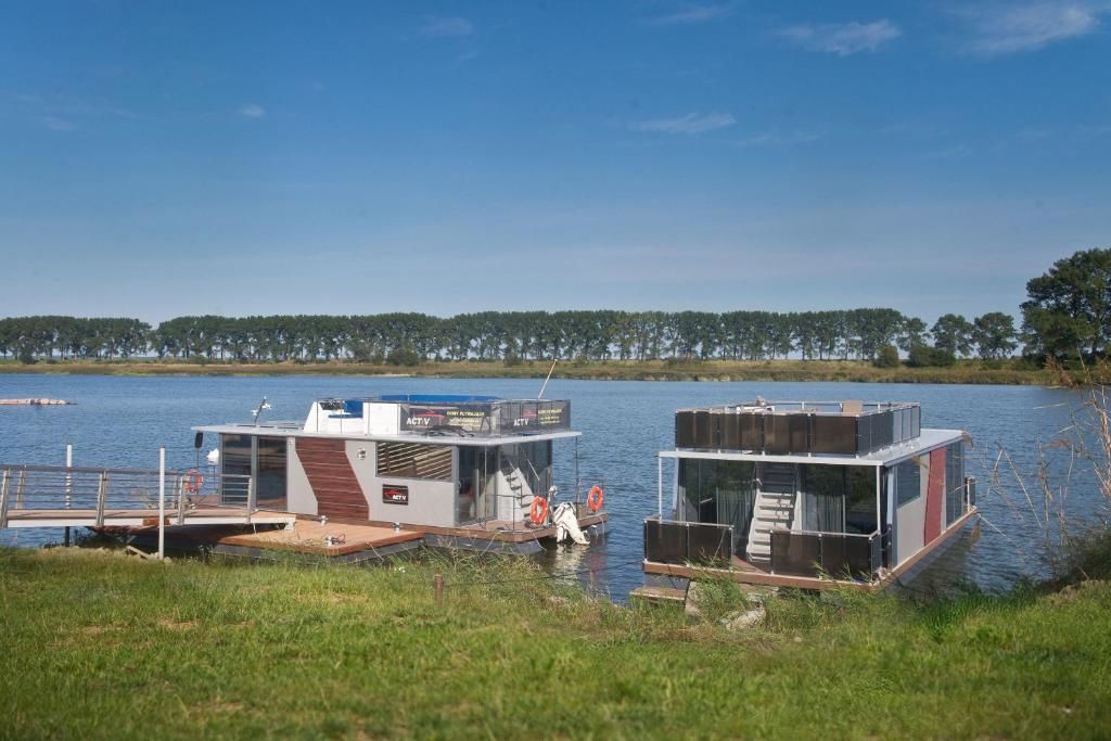 Ботели Houseboat Błotnik-38